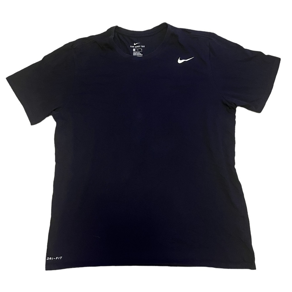 Black Nike dri-fit tee